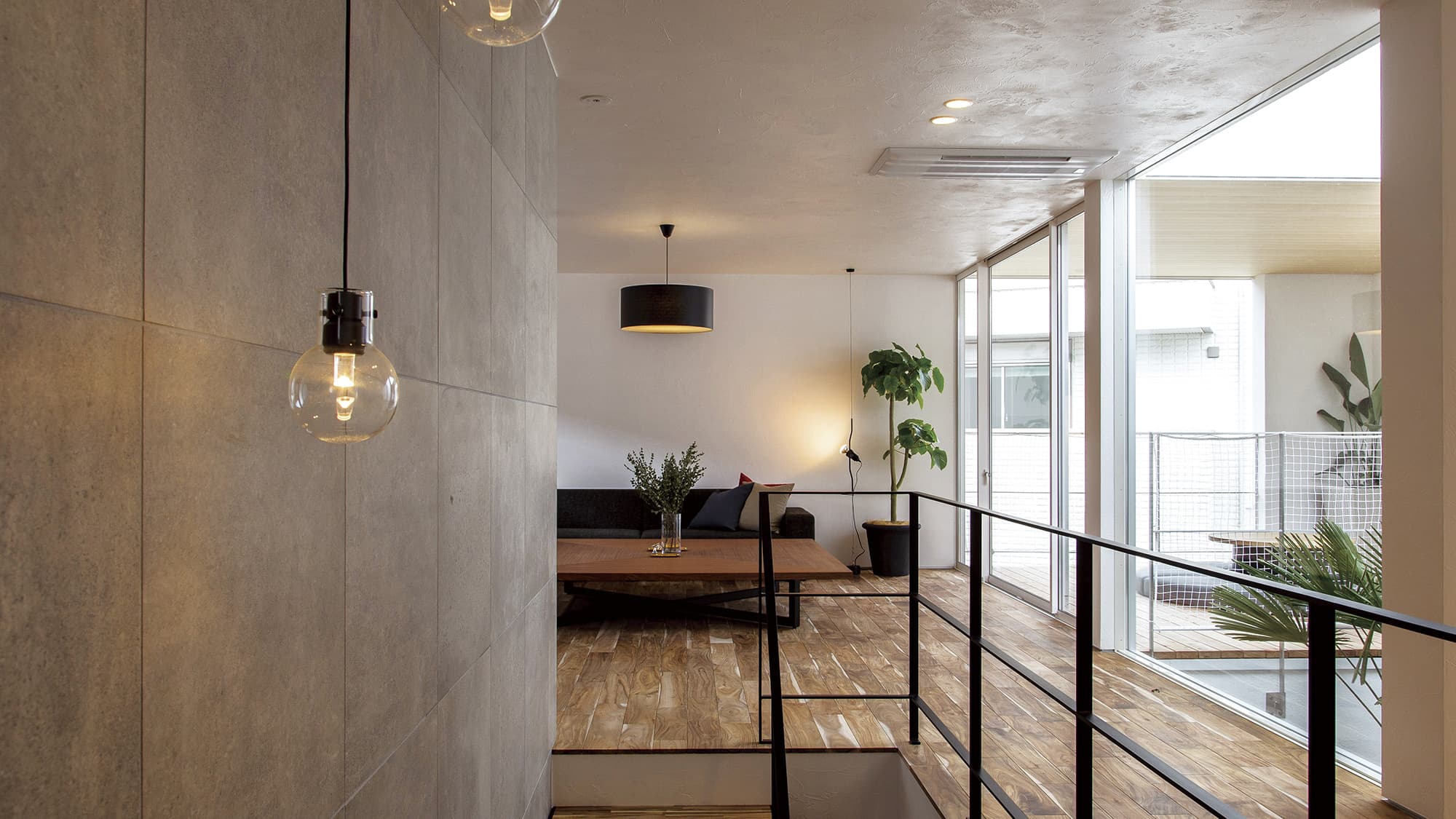 アカシアフローリングの二階リビング